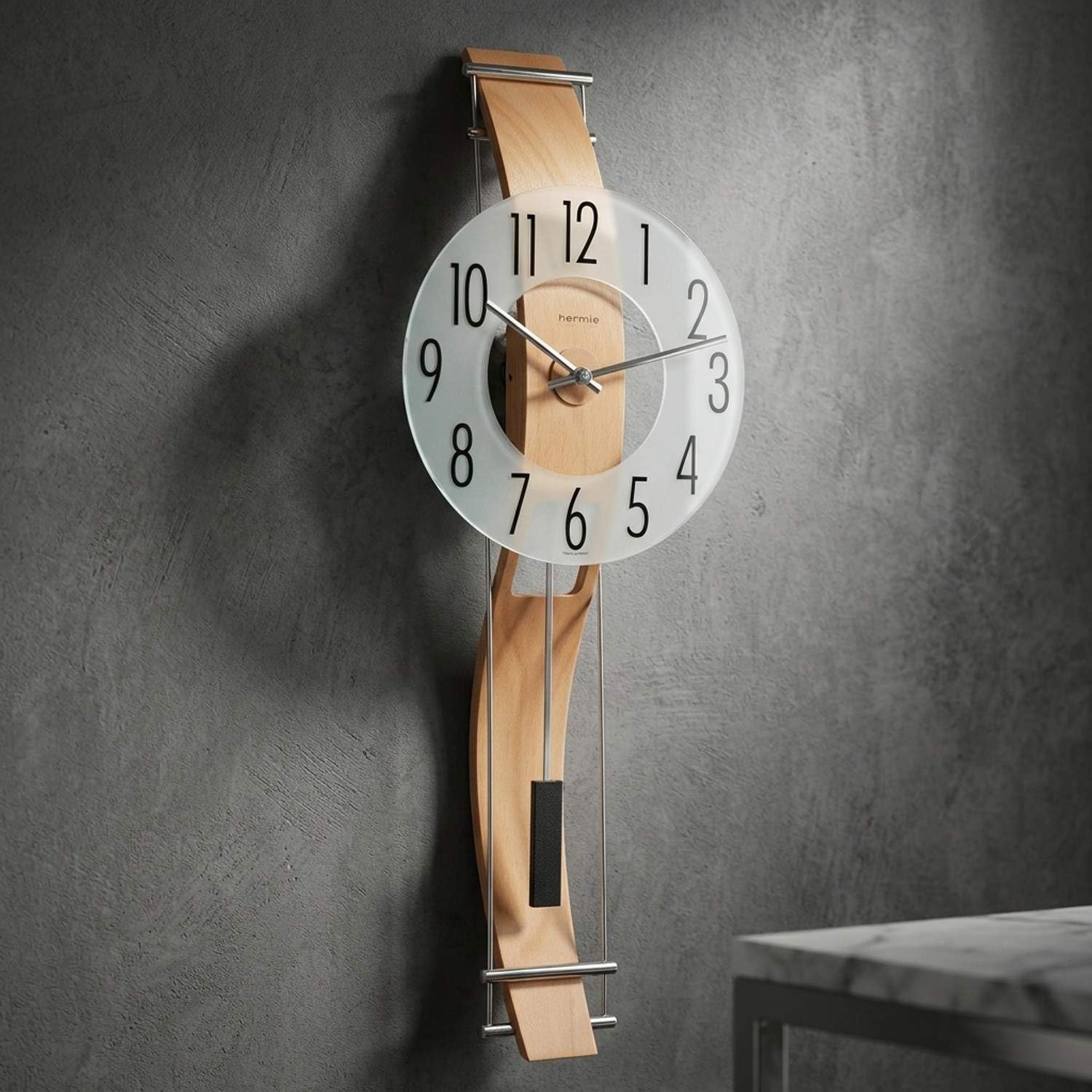 hermle-70644-382200-pendelwanduhr-quarz-buche-mit-glaszifferblatt image 3