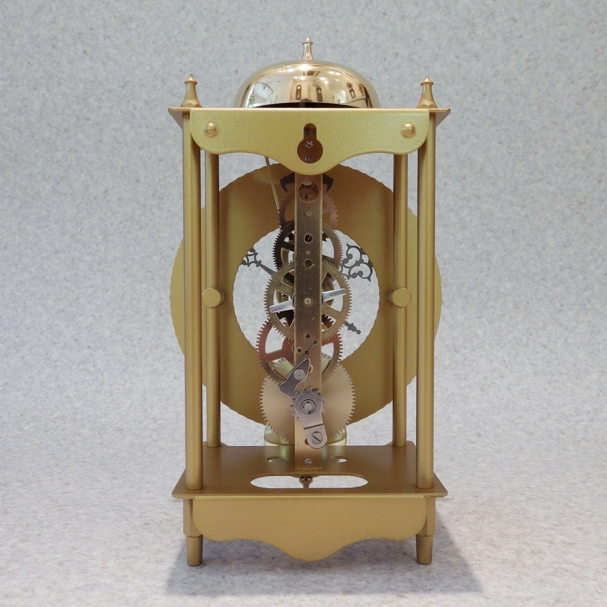 hermle-23004-000711-antike-tischuhr-gold-mit-14-tage-skelettuhrwerk image 4