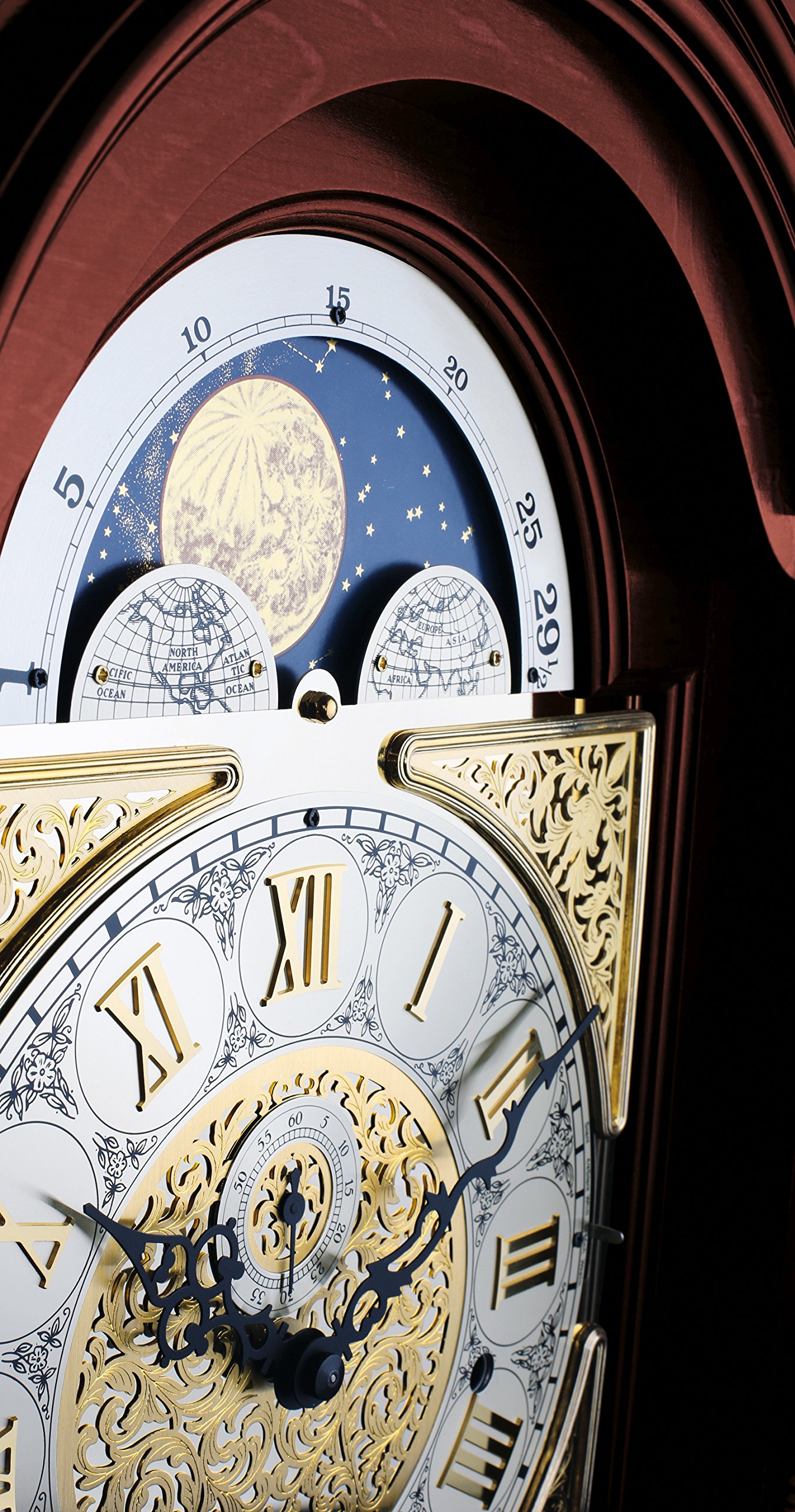 hermle-01079-030451-mechanische-standuhr-nussbaum-braun image 2