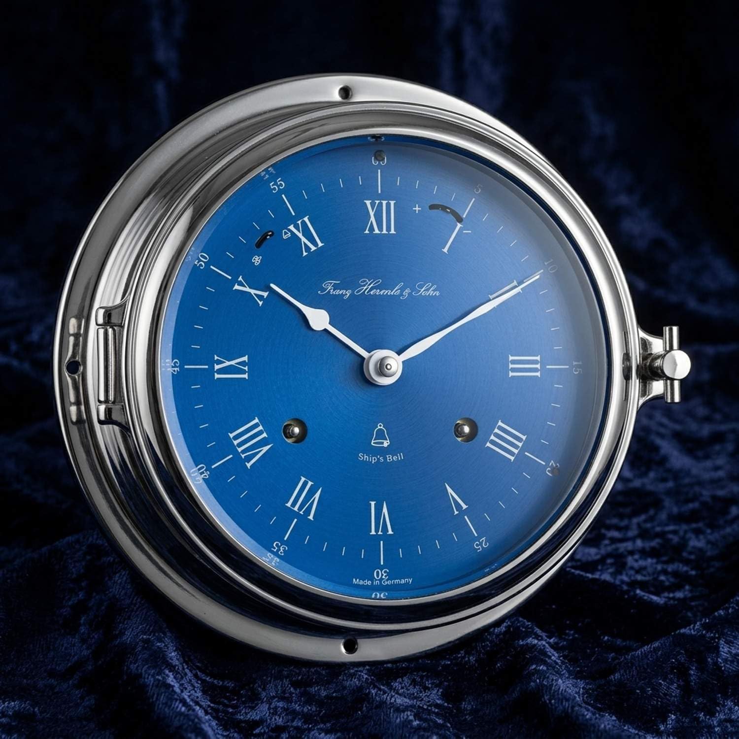 hermle-35067-000132-glasenuhr-schiffsuhr-mechanisch-verchromt-blau image 3