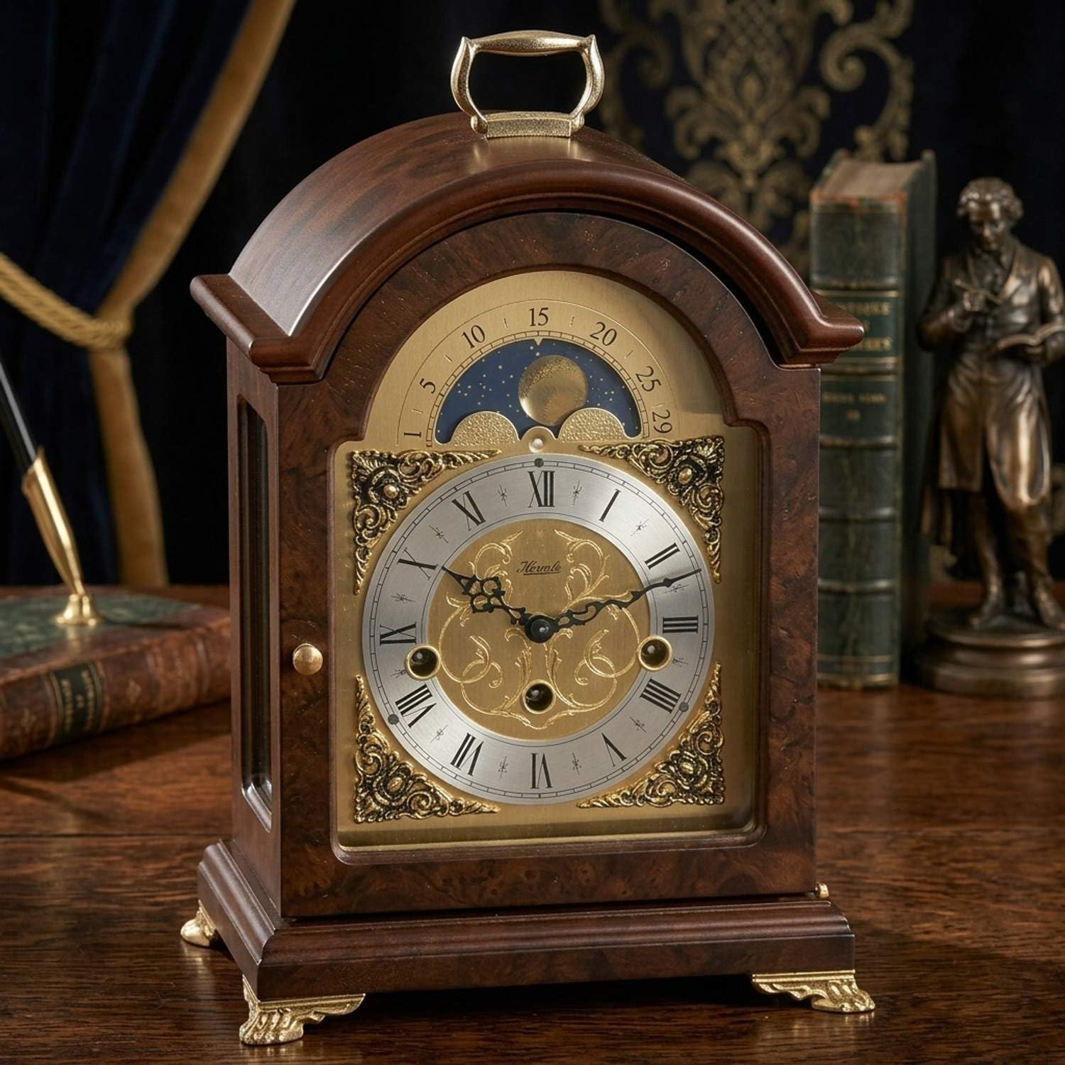 hermle-23054-030340-tischuhr-englische-stiluhr-nussbaum-mit-westminster-schlag image 3
